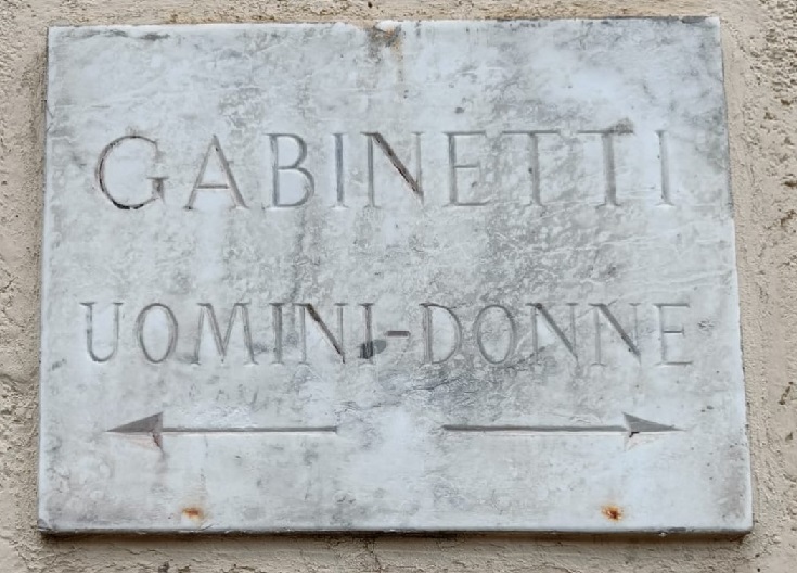 foto report monitoraggio bagni pubblici 2023